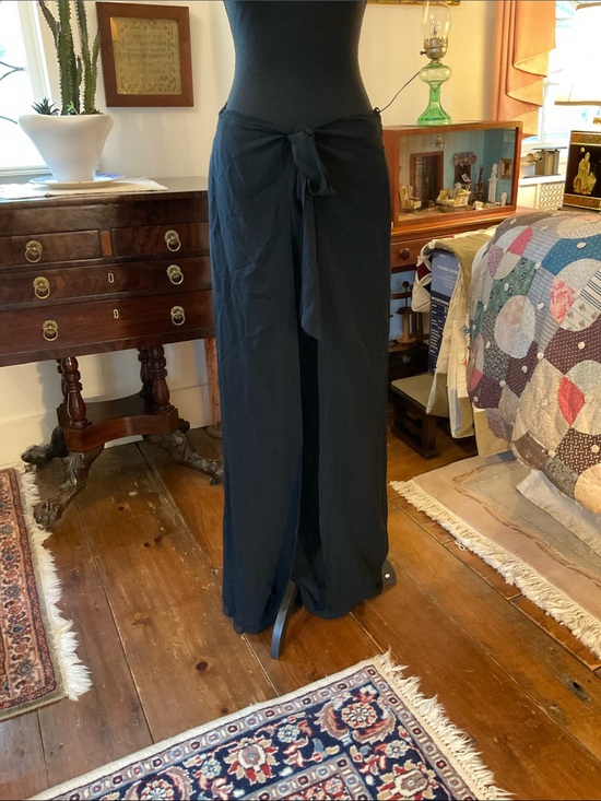 Ralph Lauren Dresses & Skirts - Ralph Lauren Women’s Black Wrap Silk Chiffon Trousers. Size 10.